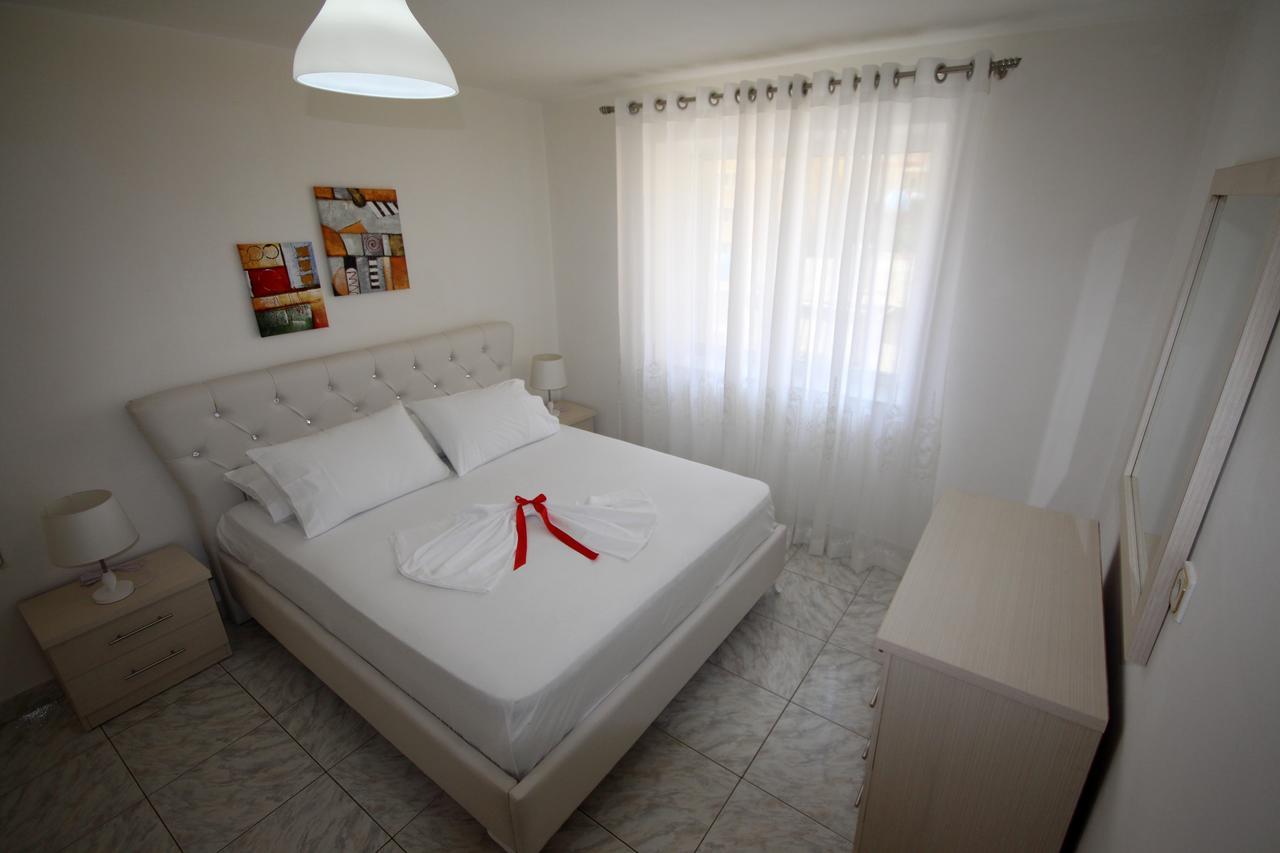 Cozy Apartment Sarandë エクステリア 写真